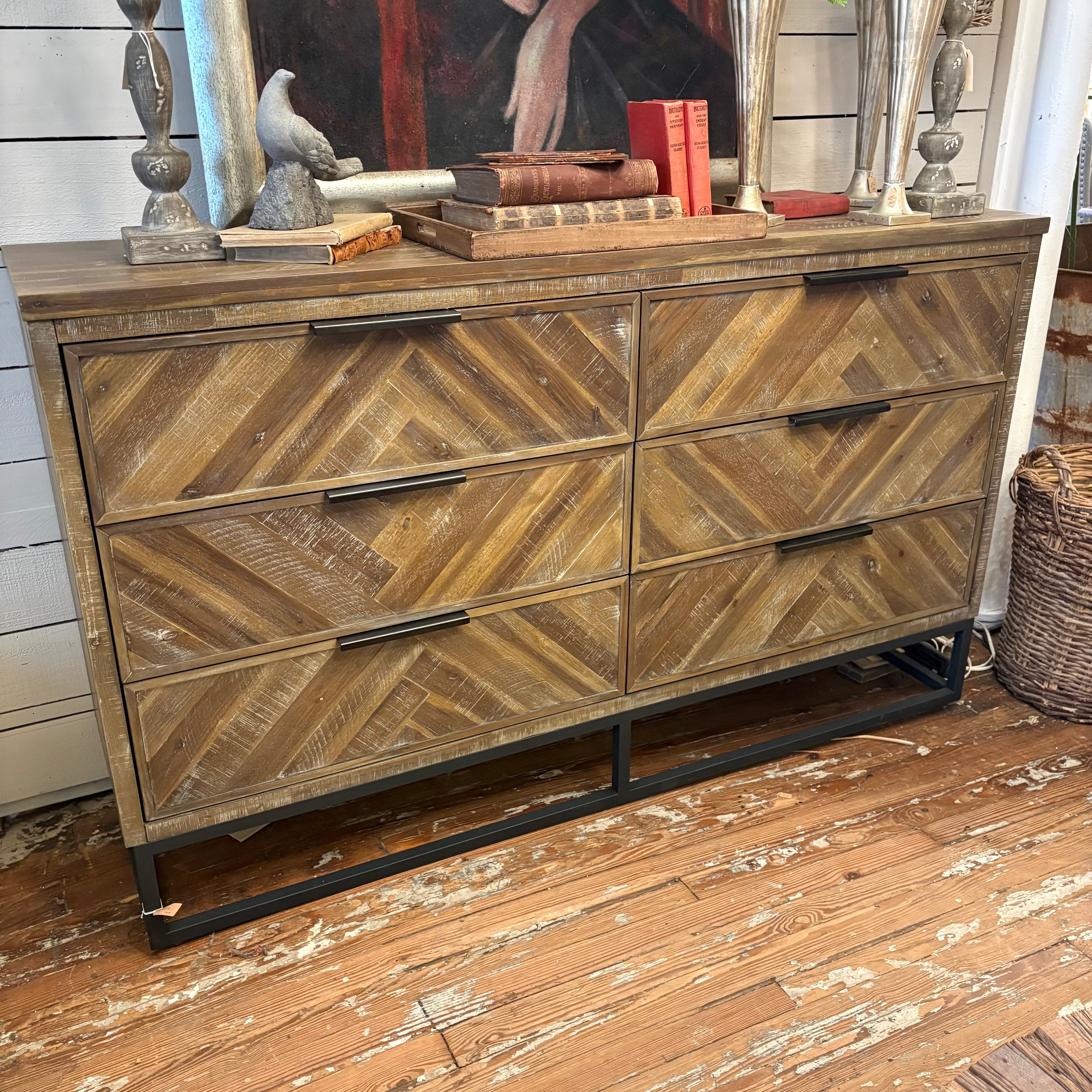 Killer 6 Drawer Dresser – Lucketts Store
